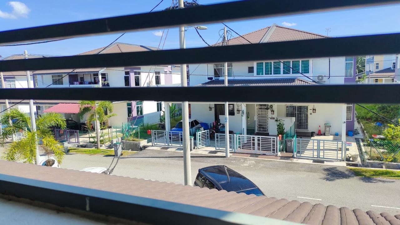 Dadide Guesthouse Alor Gajah Exterior foto