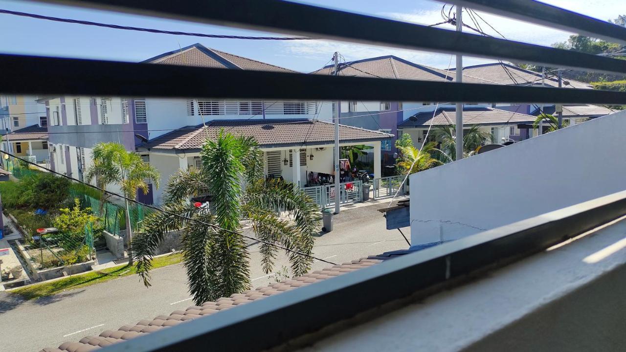Dadide Guesthouse Alor Gajah Exterior foto