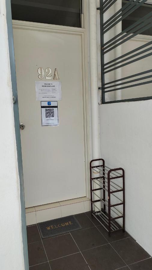 Dadide Guesthouse Alor Gajah Exterior foto